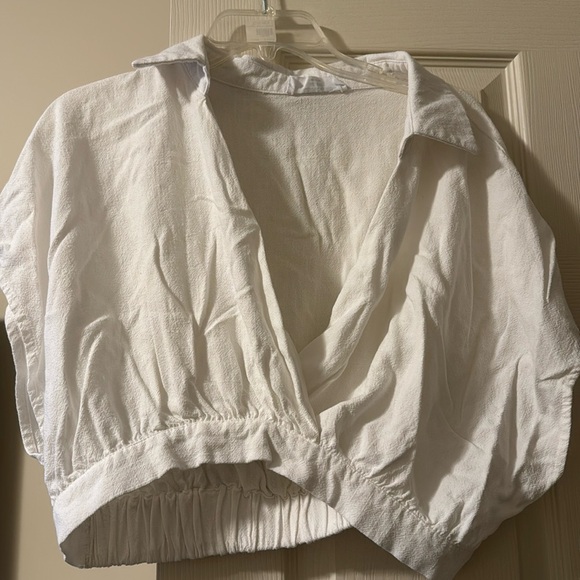 Crop top - Picture 1 of 1